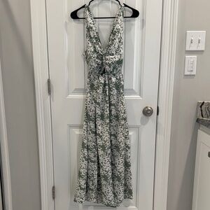 Green Floral V-Neck Maxi Dress with Tie Back, Two Slits, Keyhole Front